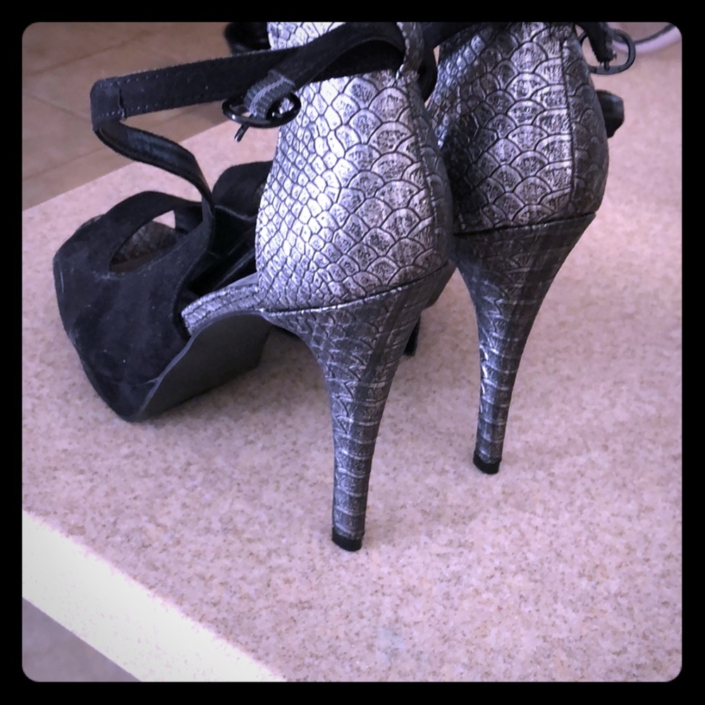Black and silver pumps